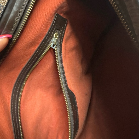 Louis Vuitton Chelsea tote bag with dust bag - Picture 14 of 14